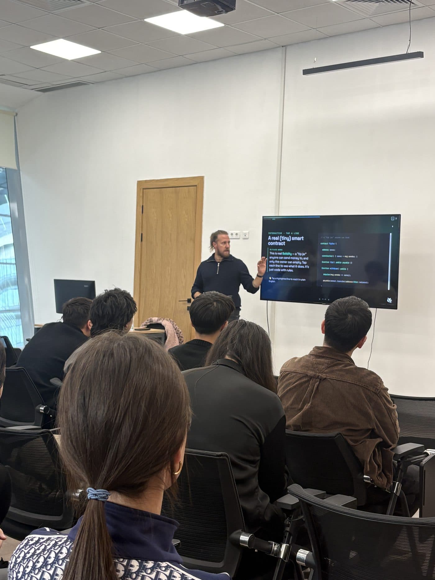 Lecture on smart contracts at QAIRU, Qazaq AI Research University